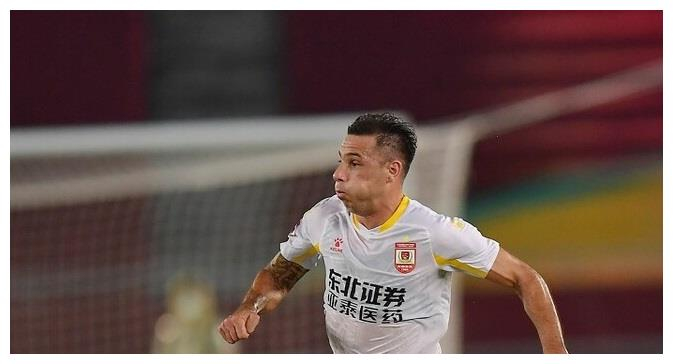 竞技宝下载 -包含转折点！北京国安调整名单；欧联加时末段攻防权衡；信心回归；更衣室氛围转暖的词条